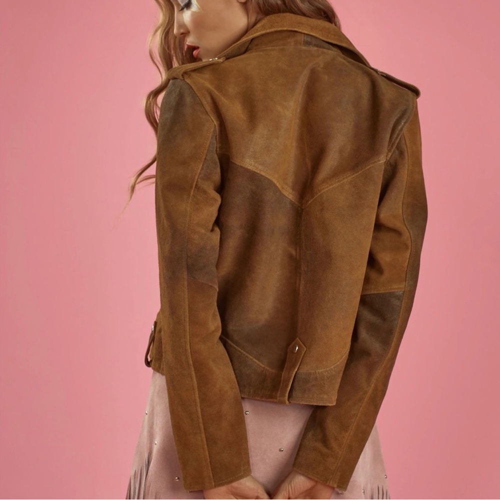 Understated Leather Jacket - image 4